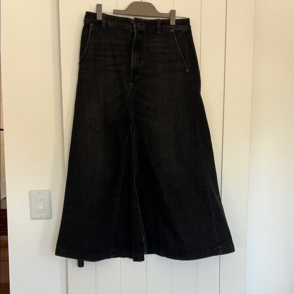 Banana Republic Black Maxi Skirt
